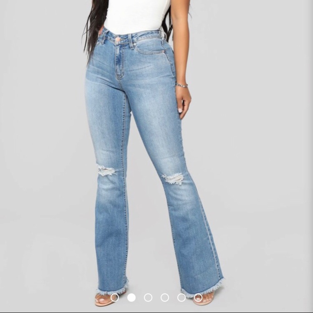 Fashion Nova Medium Blue Wash Flare Jeans Size 1